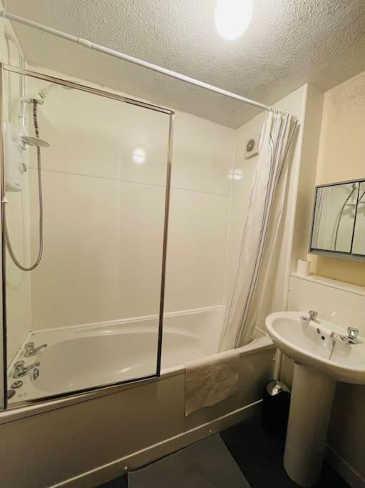 Edinburgh Two Bedrooms Apartment With Free Parking المظهر الخارجي الصورة